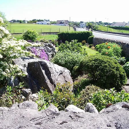 An Caladh Gearr Thatch 3* Galway